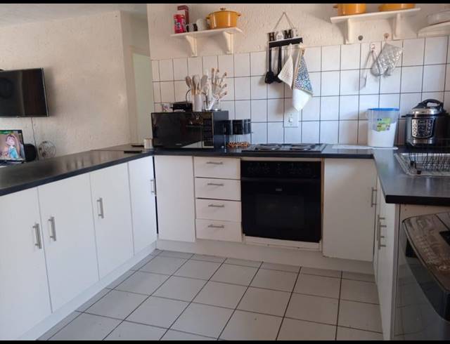 2 BEDROOM APARTMENT FOR SALE IN GROBLERPARK